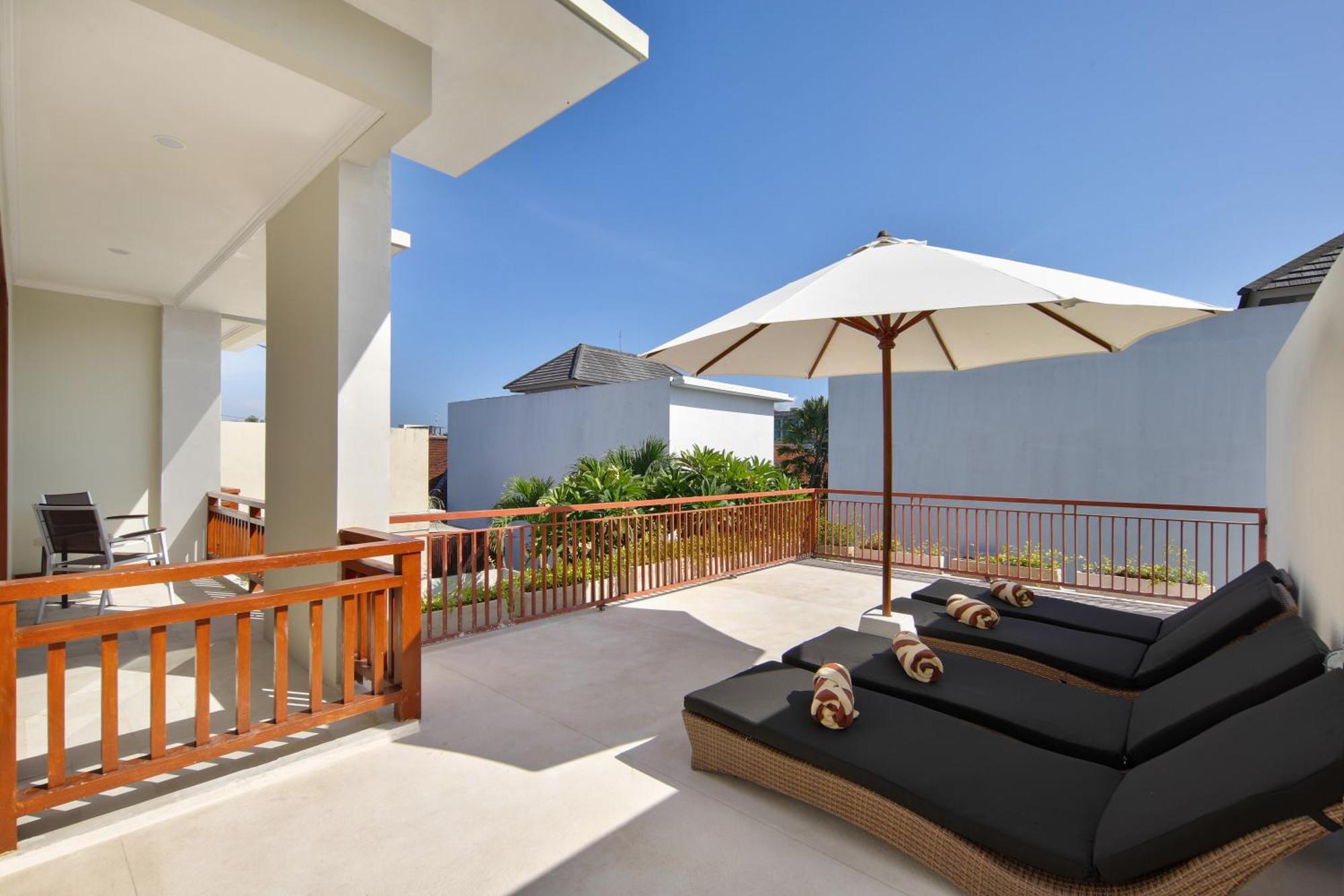 Daha Mansions Seminyak Villa Exterior photo