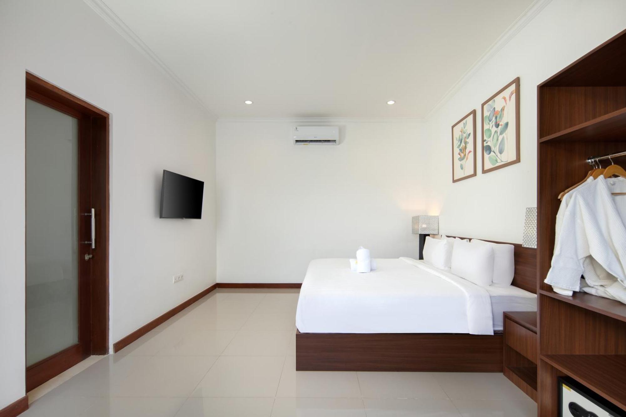 Daha Mansions Seminyak Villa Exterior photo